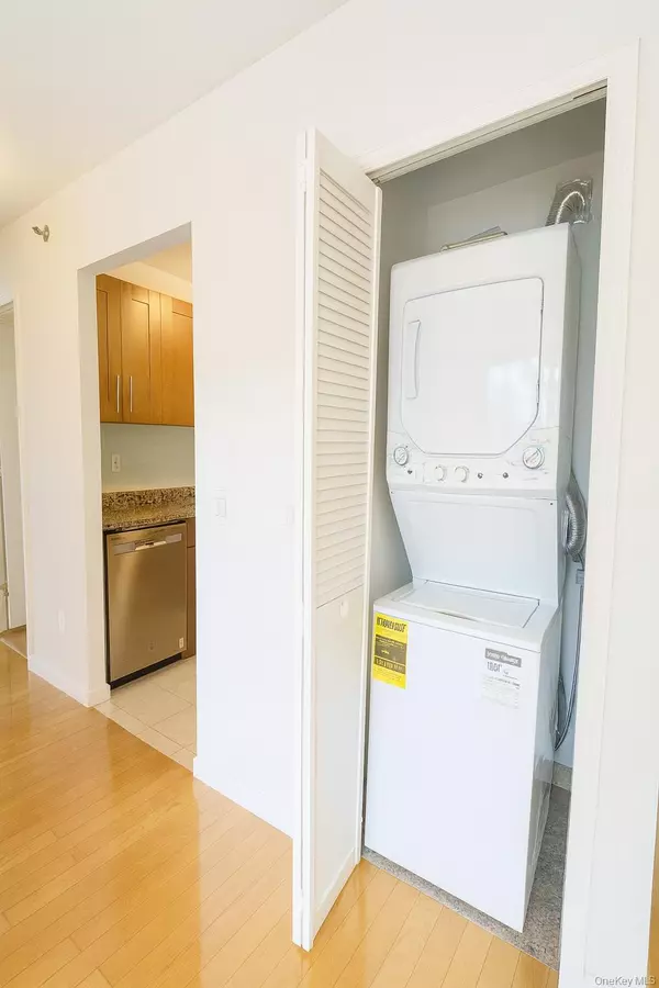 Elmhurst, NY 11373,60-70 Woodhaven BLVD #3A