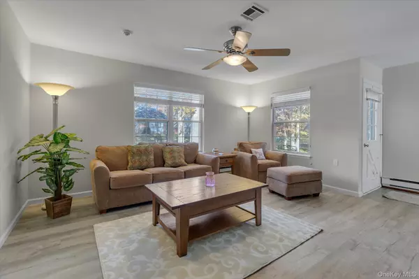 Ridge, NY 11961,416 Weymouth CT #A