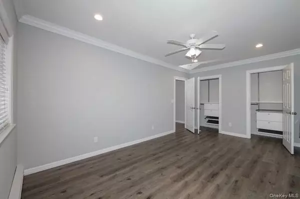Hauppauge, NY 11788,558 New HWY #5-1A