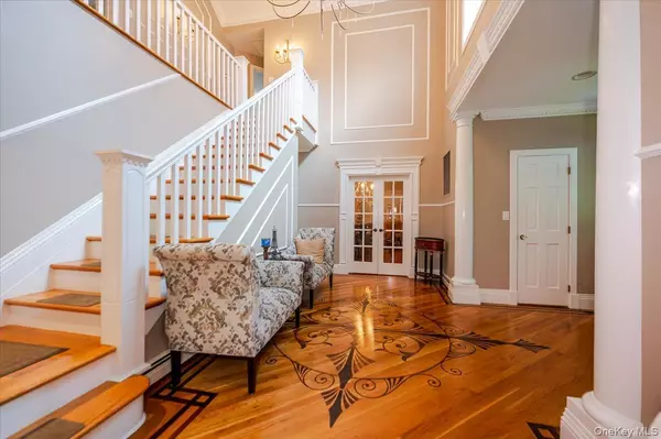 Cold Spring Harbor, NY 11724,155 Jennings RD