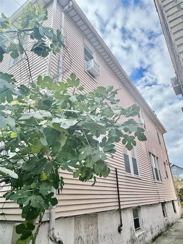 Bronx, NY 10461,1623 Edison AVE