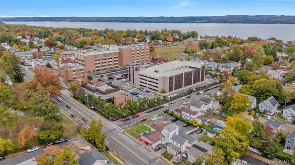 Nyack, NY 10960,169 Sickles AVE