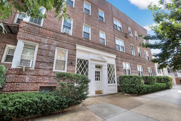 94-10 64 RD #B2, Rego Park, NY 11374