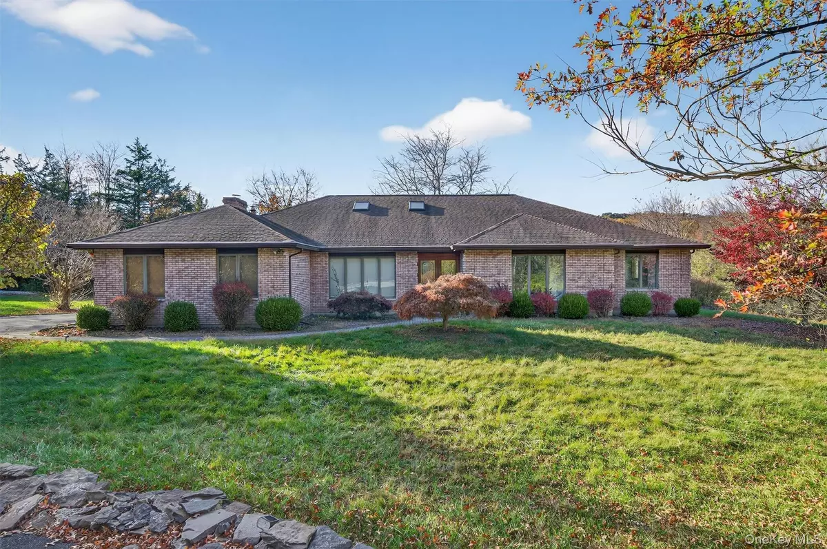 Chester, NY 10918,220 Oxford RD