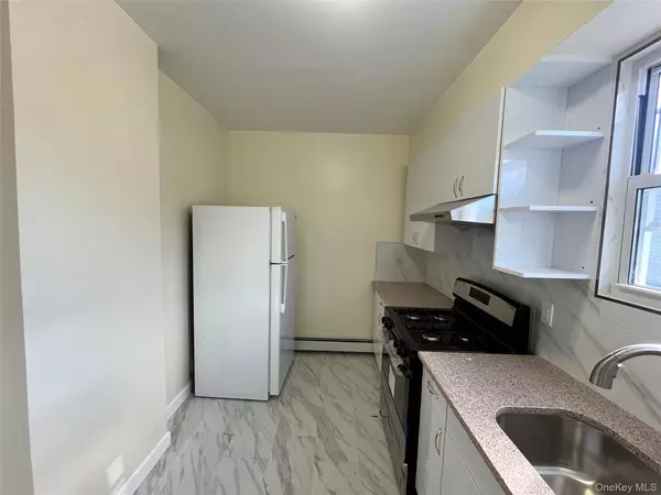 Yonkers, NY 10705,Address not disclosed