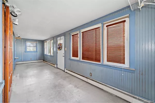 Freeport, NY 11520,268 Grand AVE