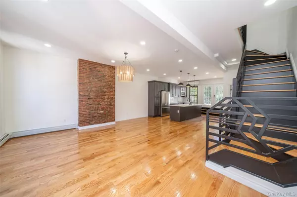 Brooklyn, NY 11233,326 Malcolm X BLVD