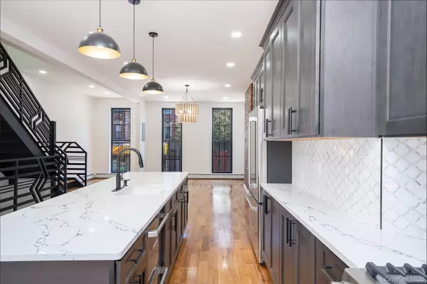 Brooklyn, NY 11233,326 Malcolm X BLVD