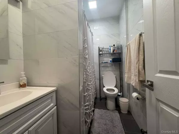 Cedarhurst, NY 11516,623 Central AVE #515