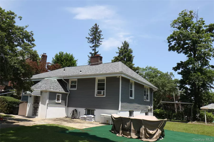 180 Scott AVE, Yonkers, NY 10704