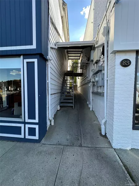 85 Lake ST #2nd Floor, Rear Unit, West Harrison, NY 10604