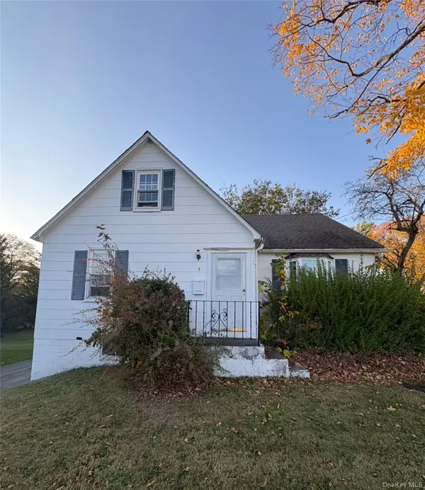 3 Pond RD, Walden, NY 12586