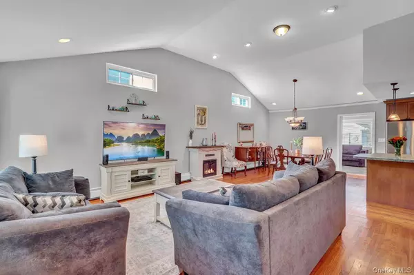 Franklin Square, NY 11010,600 Dogwood AVE