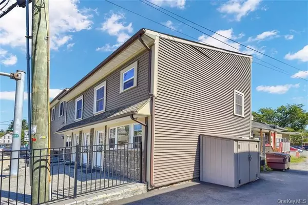 Washingtonville, NY 10992,1 E Main ST #102