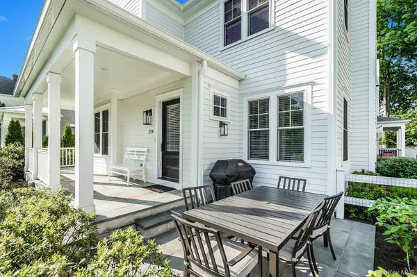 Rye, NY 10580,214 Central AVE