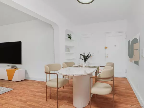 Bronx, NY 10463,3015 Riverdale Ave #4B