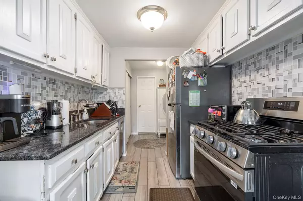 Farmingdale, NY 11735,1233 Melville RD #54