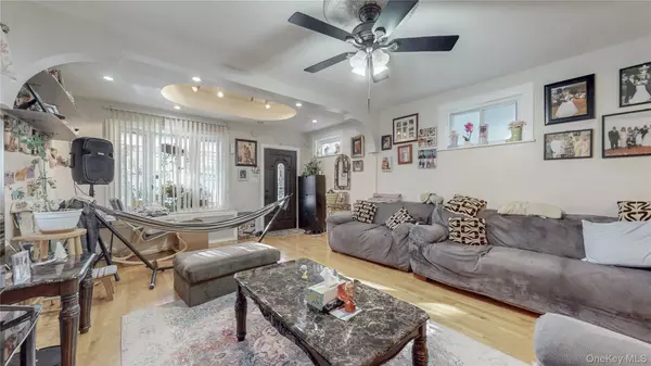 South Ozone Park, NY 11420,116-27 130th ST