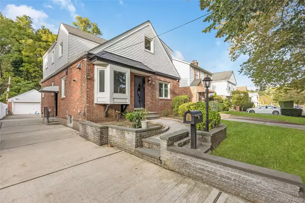 Hollis Hills, NY 11364,206-15 Richland AVE