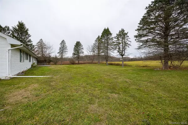 Poughkeepsie, NY 12601,1 Peach RD