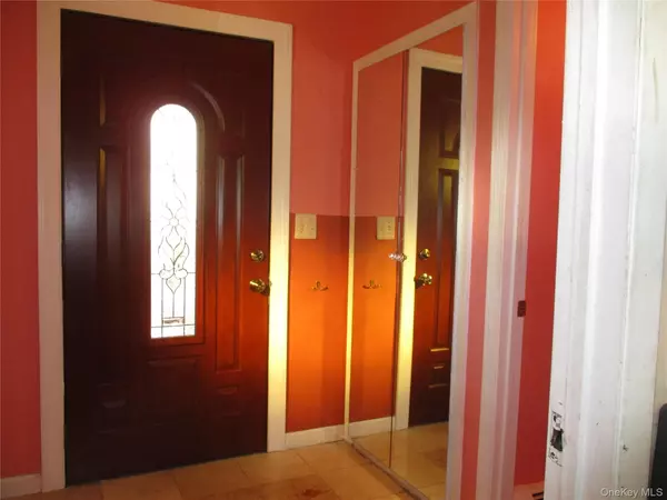 Long Beach, NY 11561,429 E Park AVE