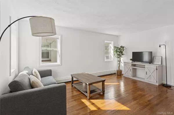 Long Beach, NY 11561,213 E Market ST