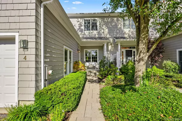 Pleasantville, NY 10570,4 Rockledge LN