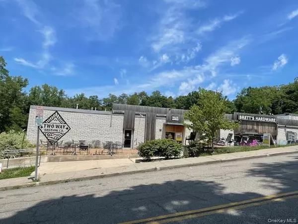 Beacon, NY 12508,18 W Main ST