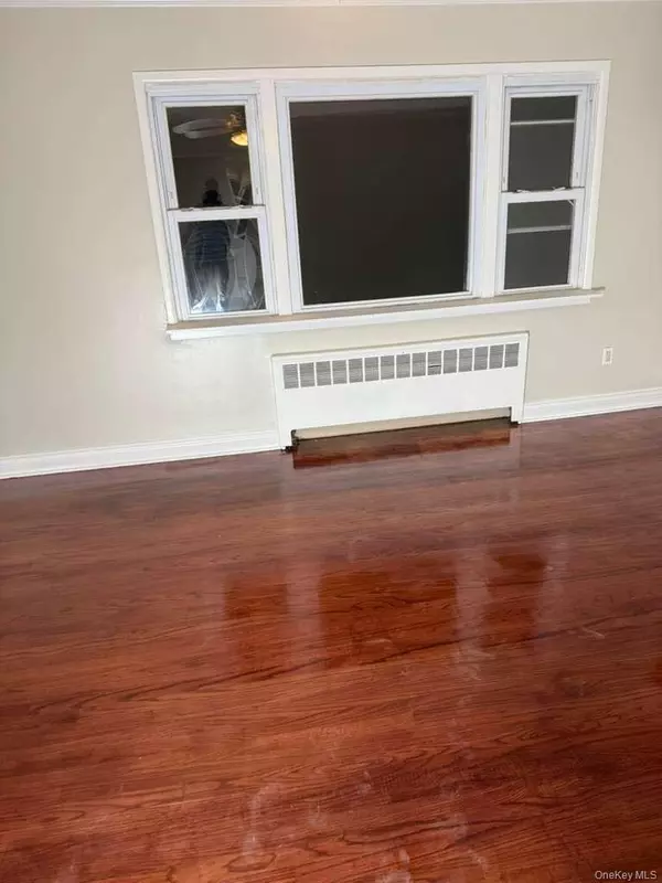 Yonkers, NY 10701,168 Bennett AVE #2