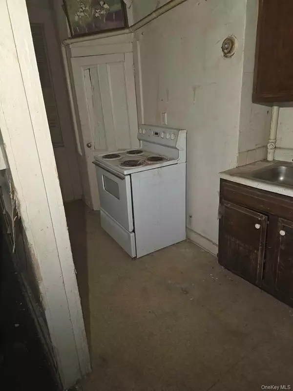 Poughkeepsie, NY 12601,86 Montgomery ST