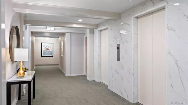 White Plains, NY 10605,20 Old Mamaroneck RD #2D