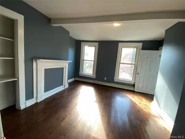 Newburgh, NY 12550,31 Clark ST