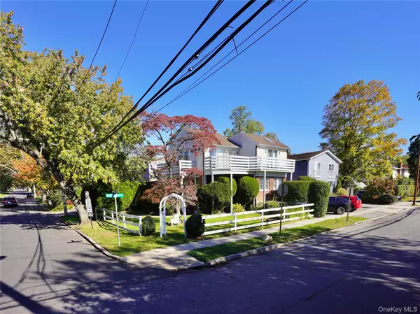2 Dunes LN #Lower Level, Port Washington, NY 11050