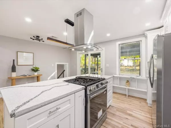 White Plains, NY 10603,6 Winnetou RD