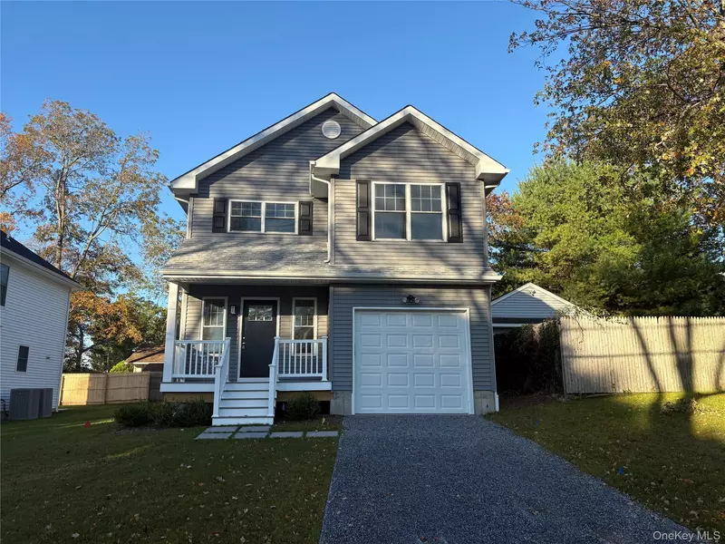 5 Cooper AVE, Huntington Station, NY 11746