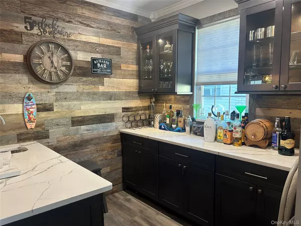 West Babylon, NY 11704,313 Lexington AVE