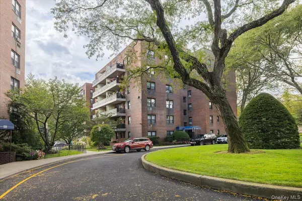 New Rochelle, NY 10805,640 Pelham RD #6C