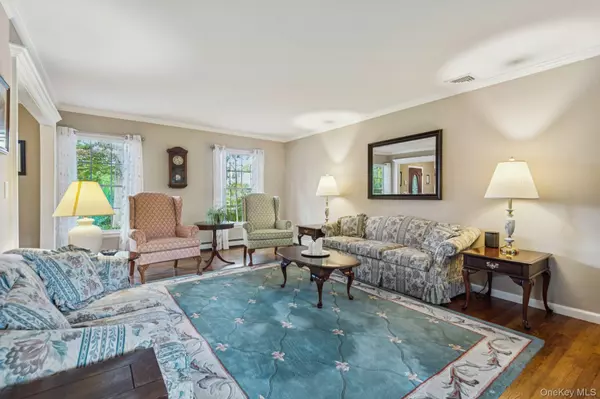 Miller Place, NY 11764,17 Sunwood DR