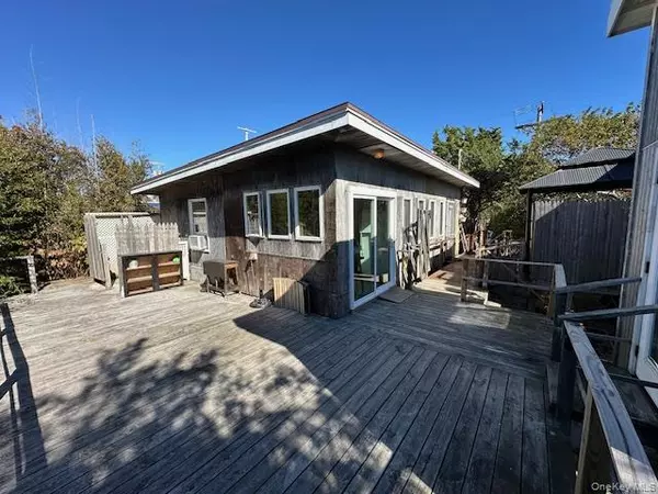 Cherry Grove, NY 11782,187 Holly WALK