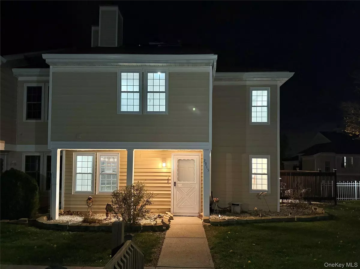 Chester, NY 10918,2915 Whispering HLS