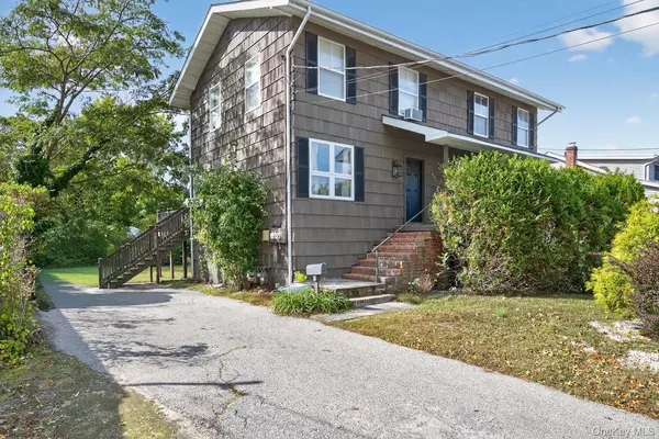 22 Eighth ST, Bayville, NY 11709