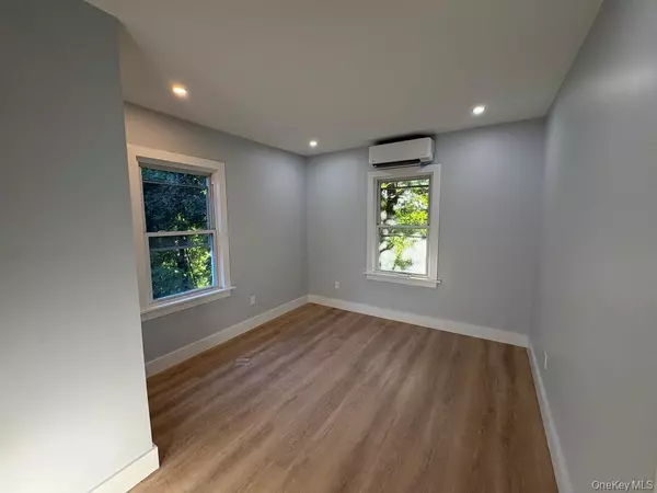 Yonkers, NY 10701,23 Belknap AVE