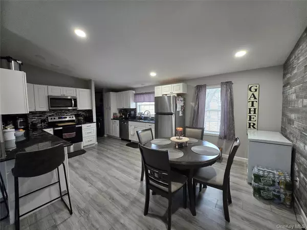 Napanoch, NY 12458,2 Circle ST