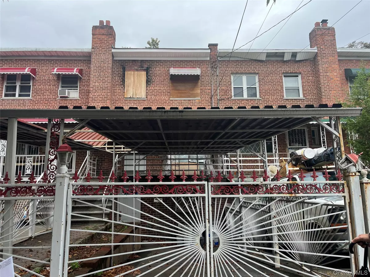 Bronx, NY 10466,3940 DeRemier AVE