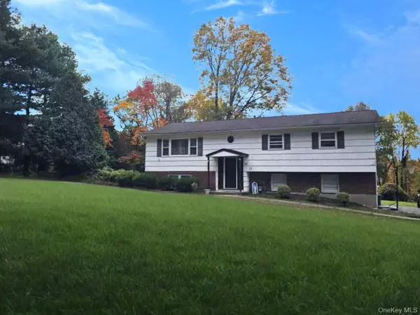 13 Augur RD, Suffern, NY 10901