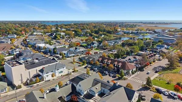 14 Mitchelle #A, Westhampton Beach, NY 11978