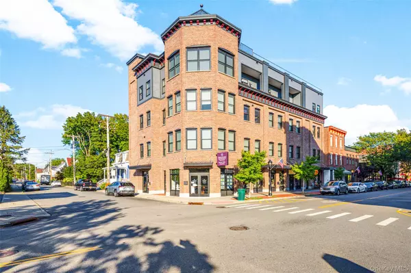 Beacon, NY 12508,226 Main ST #1