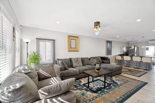 Baldwin, NY 11510,31 Arthur ST