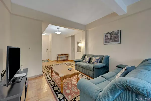 Yonkers, NY 10710,1 Remsen RD #1F