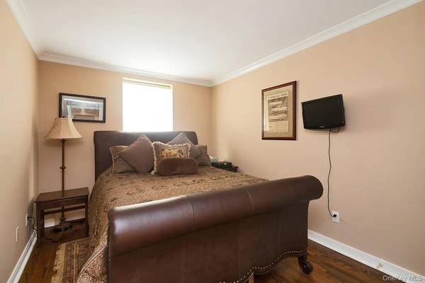 Brooklyn, NY 11209,6902 Narrows AVE #0